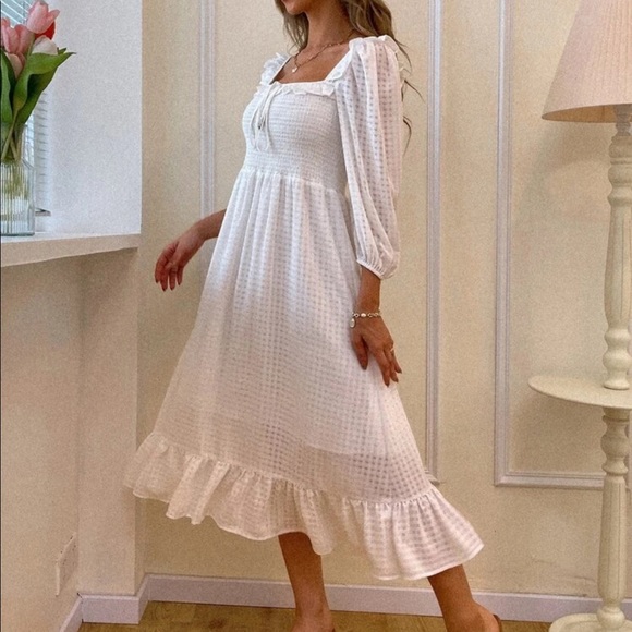 Square neck dress - Picture 4 of 10